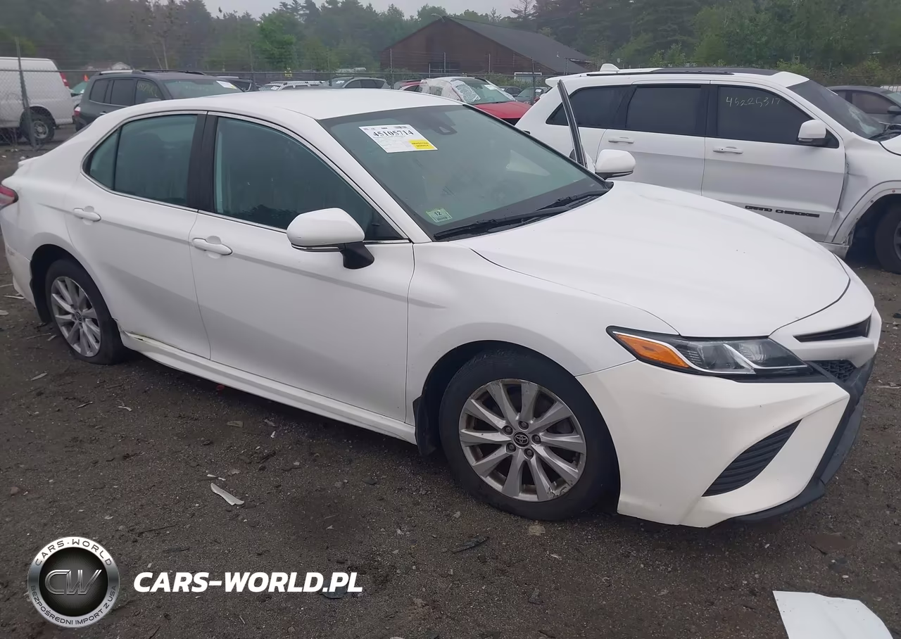 2020 Toyota Camry Se – zdjęcie 1 z 15