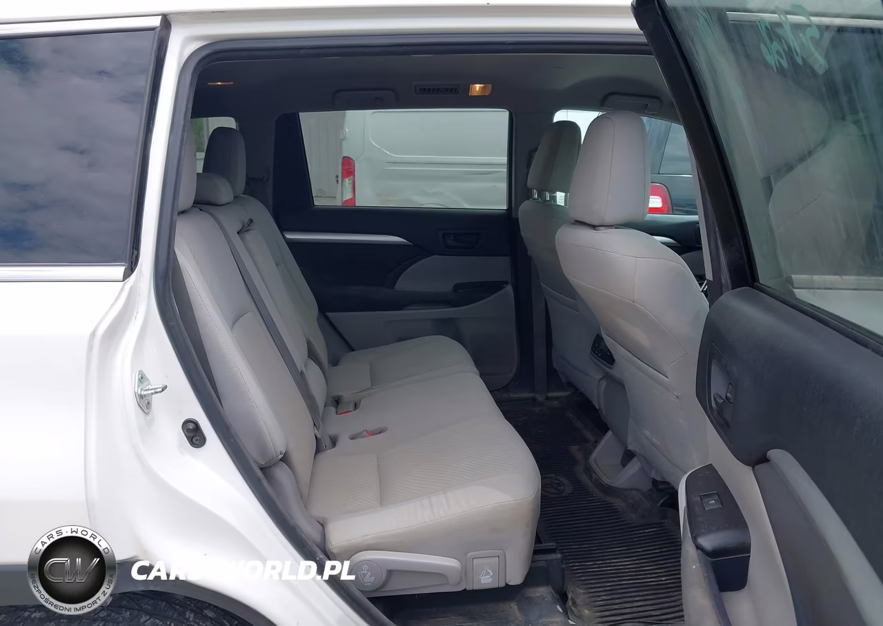 2016 Toyota Highlander Le V6 VIN:5TDBKRFH4GS343082 - 8