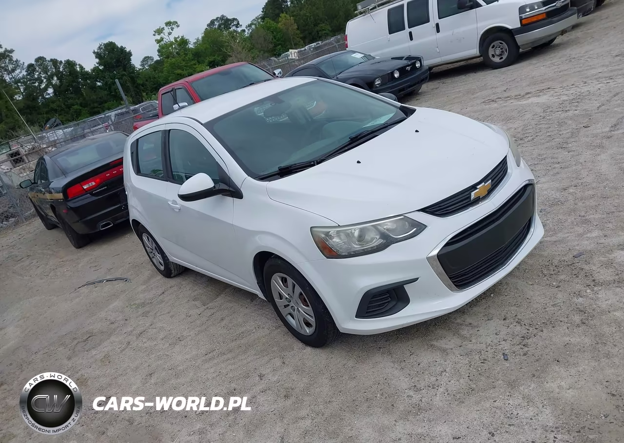 Główne zdjęcie 2017 Chevrolet Sonic Lt Auto