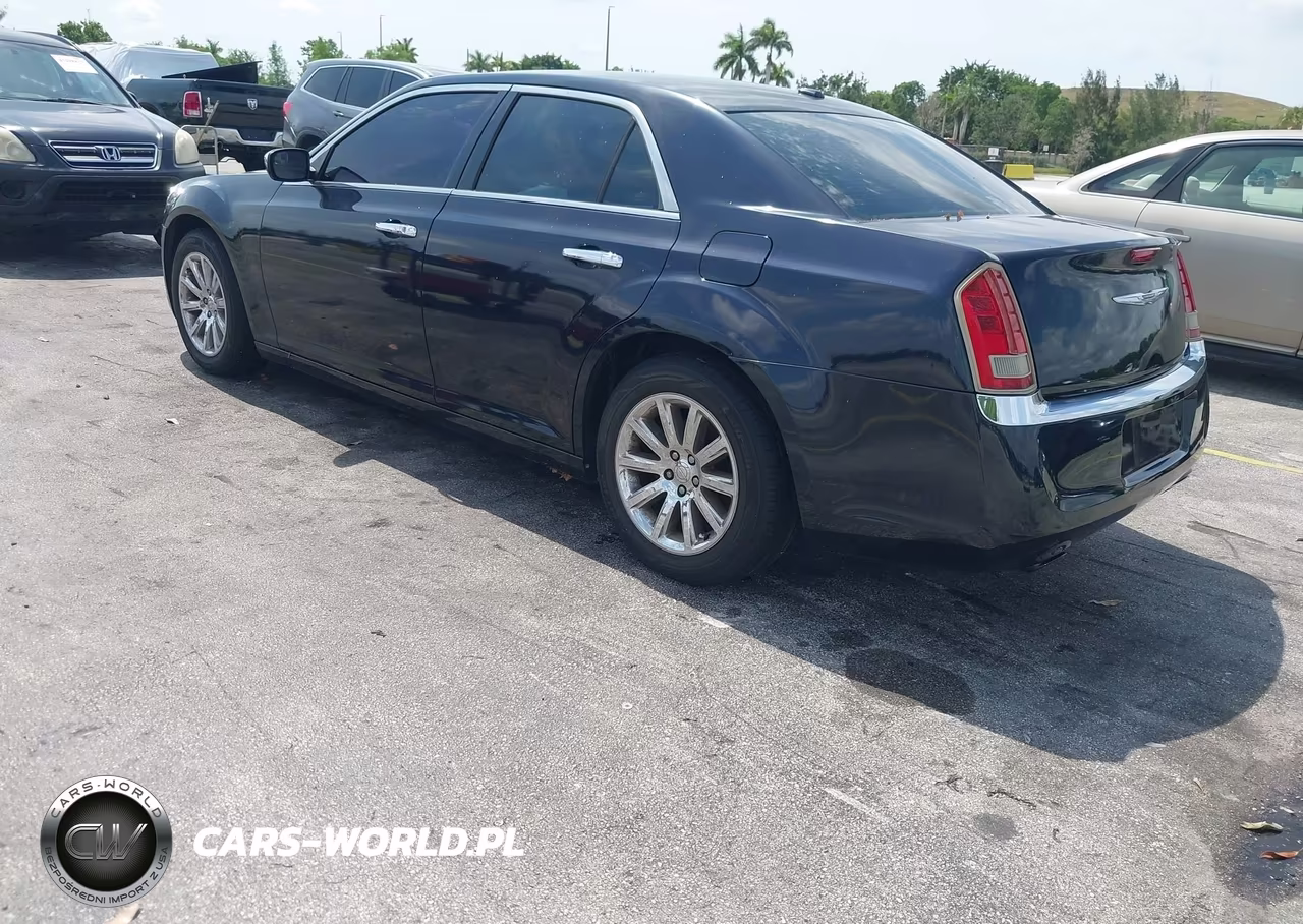 2012 Chrysler 300 Limited VIN:2C3CCACG1CH212395 - 3