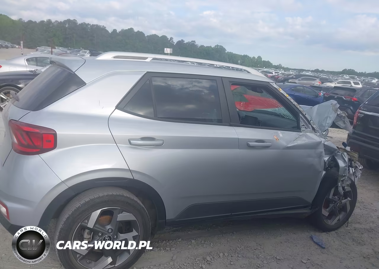 2022 Hyundai Venue Sel VIN:KMHRC8A32NU184679 - 13