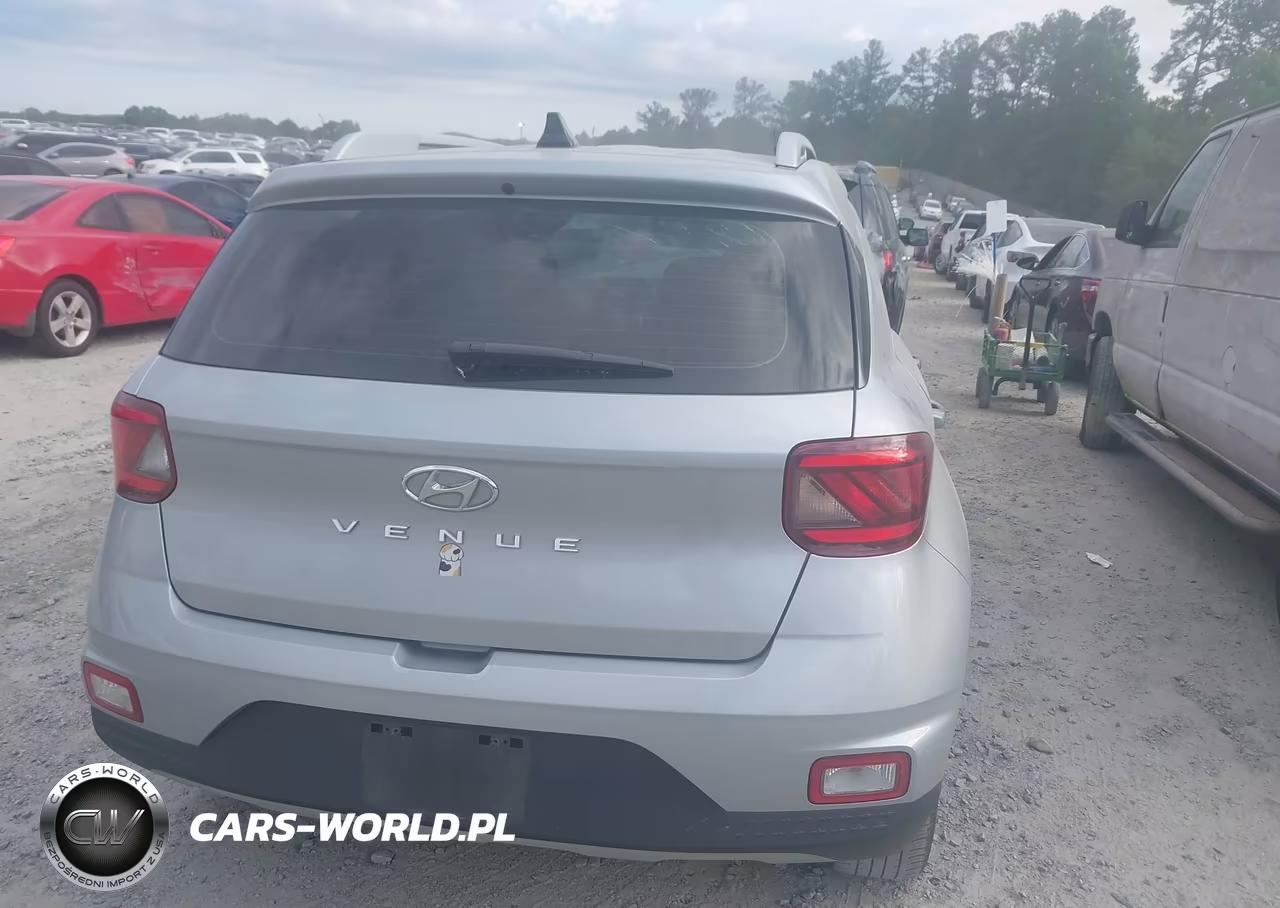 2022 Hyundai Venue Sel VIN:KMHRC8A32NU184679 - 16