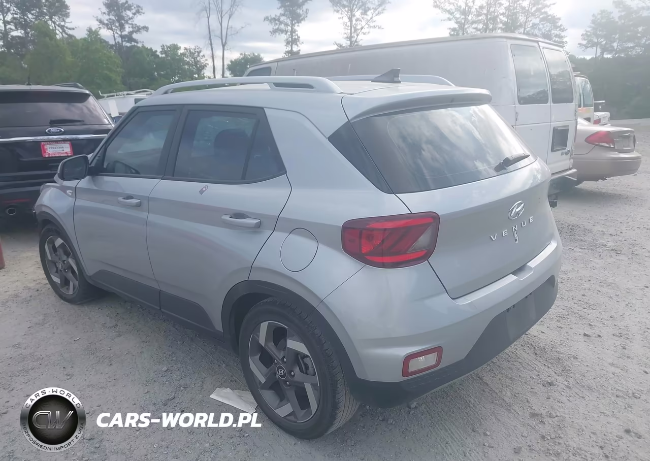 2022 Hyundai Venue Sel VIN:KMHRC8A32NU184679 - 3
