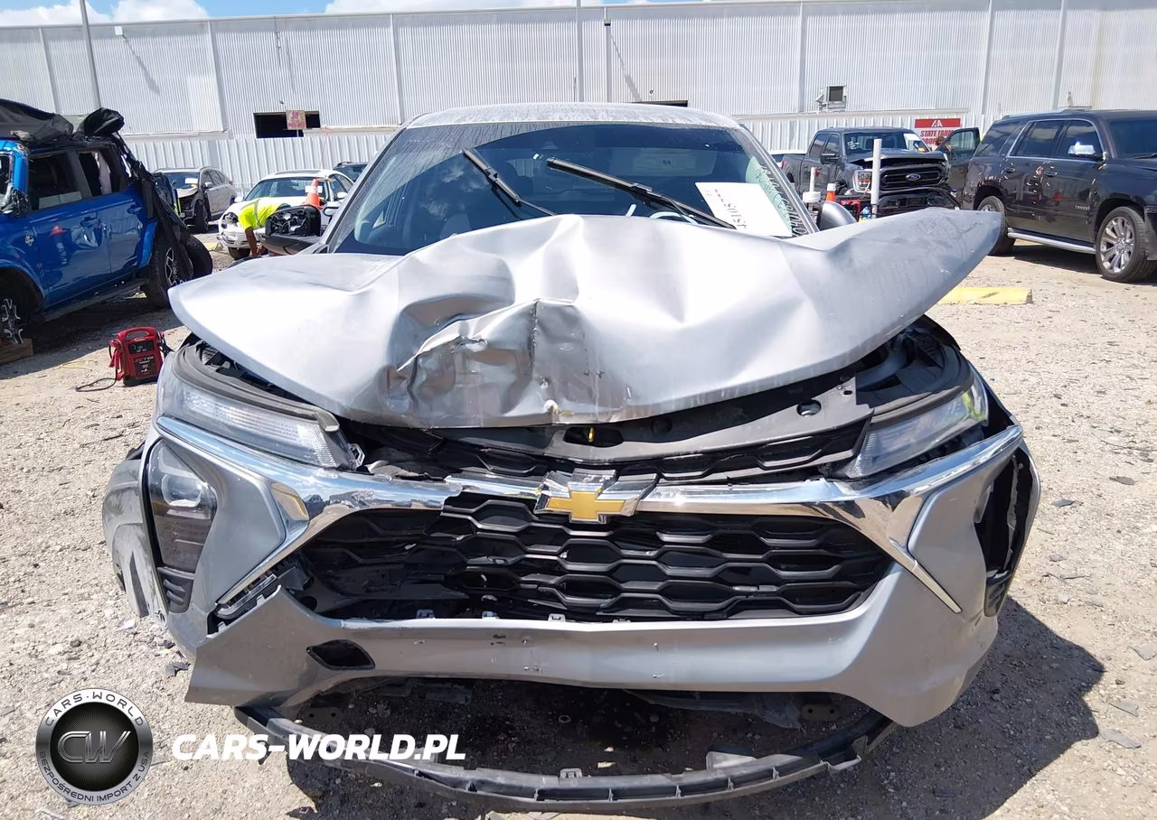 2025 Chevrolet Trax Fwd Ls VIN:KL77LFEP6SC046865 - 12