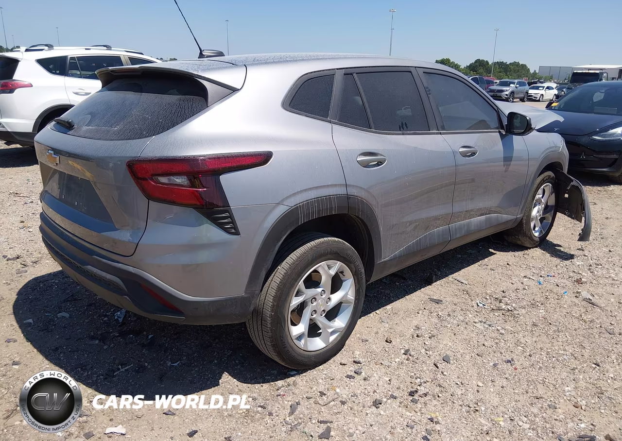 2025 Chevrolet Trax Fwd Ls VIN:KL77LFEP6SC046865 - 4