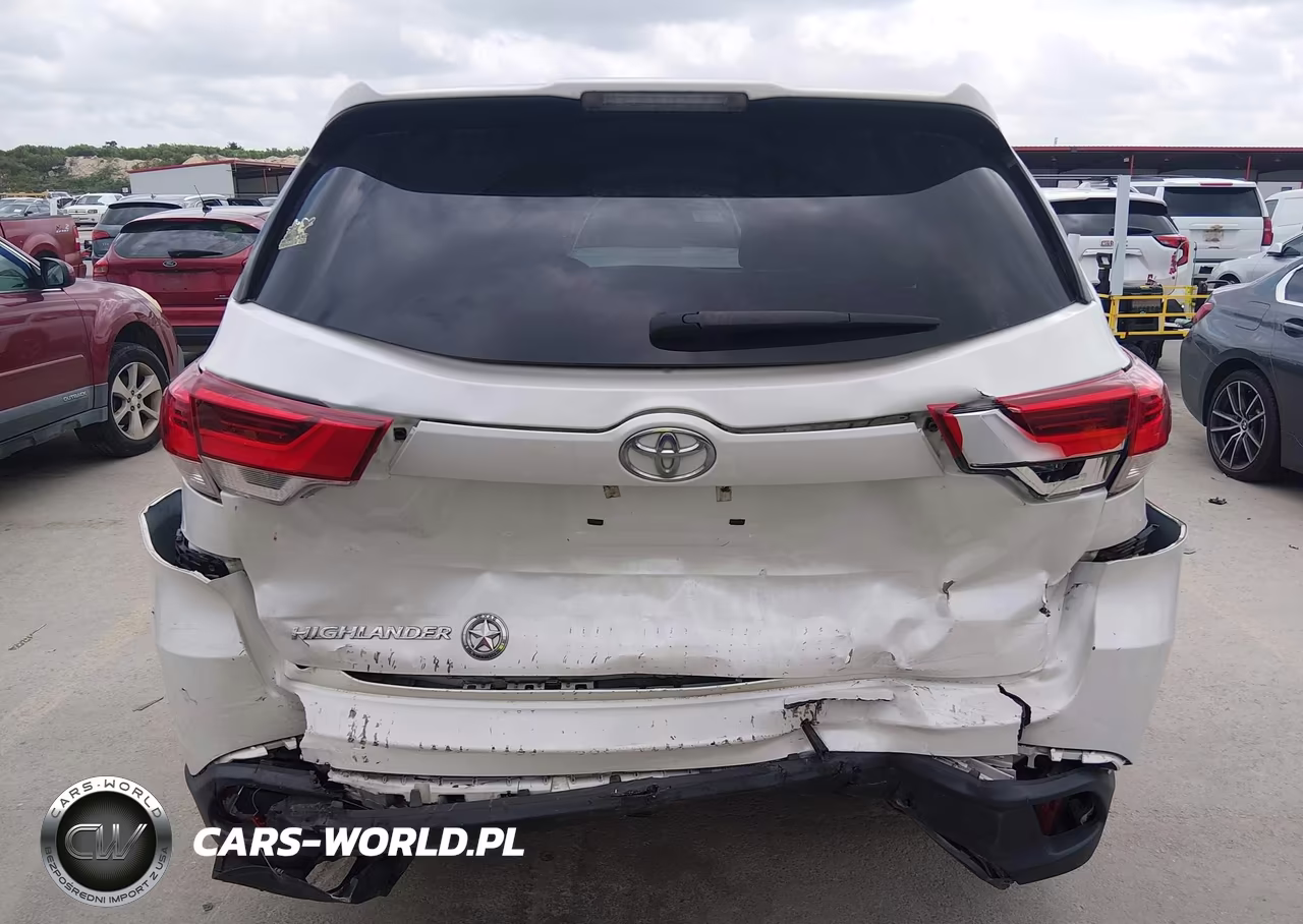 2019 Toyota Highlander Le VIN:5TDZARFH7KS051842 - 6