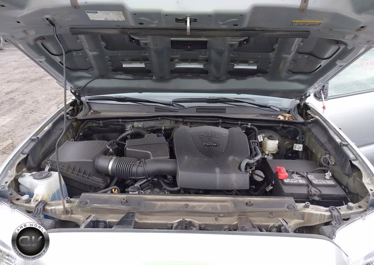 2023 Toyota Tacoma Trd Sport VIN:3TMCZ5AN2PM538670 - 10