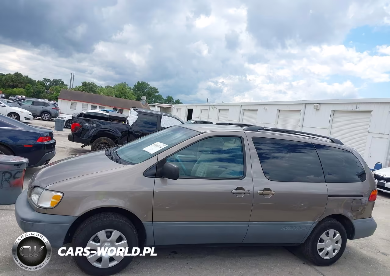 1999 Toyota Sienna Le VIN:4T3ZF13C9XU137333 - 14