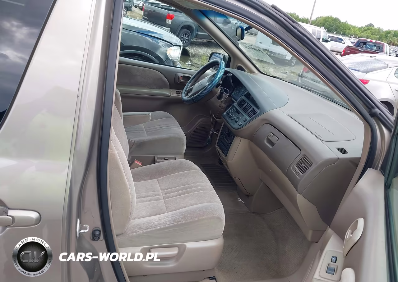 1999 Toyota Sienna Le VIN:4T3ZF13C9XU137333 - 5