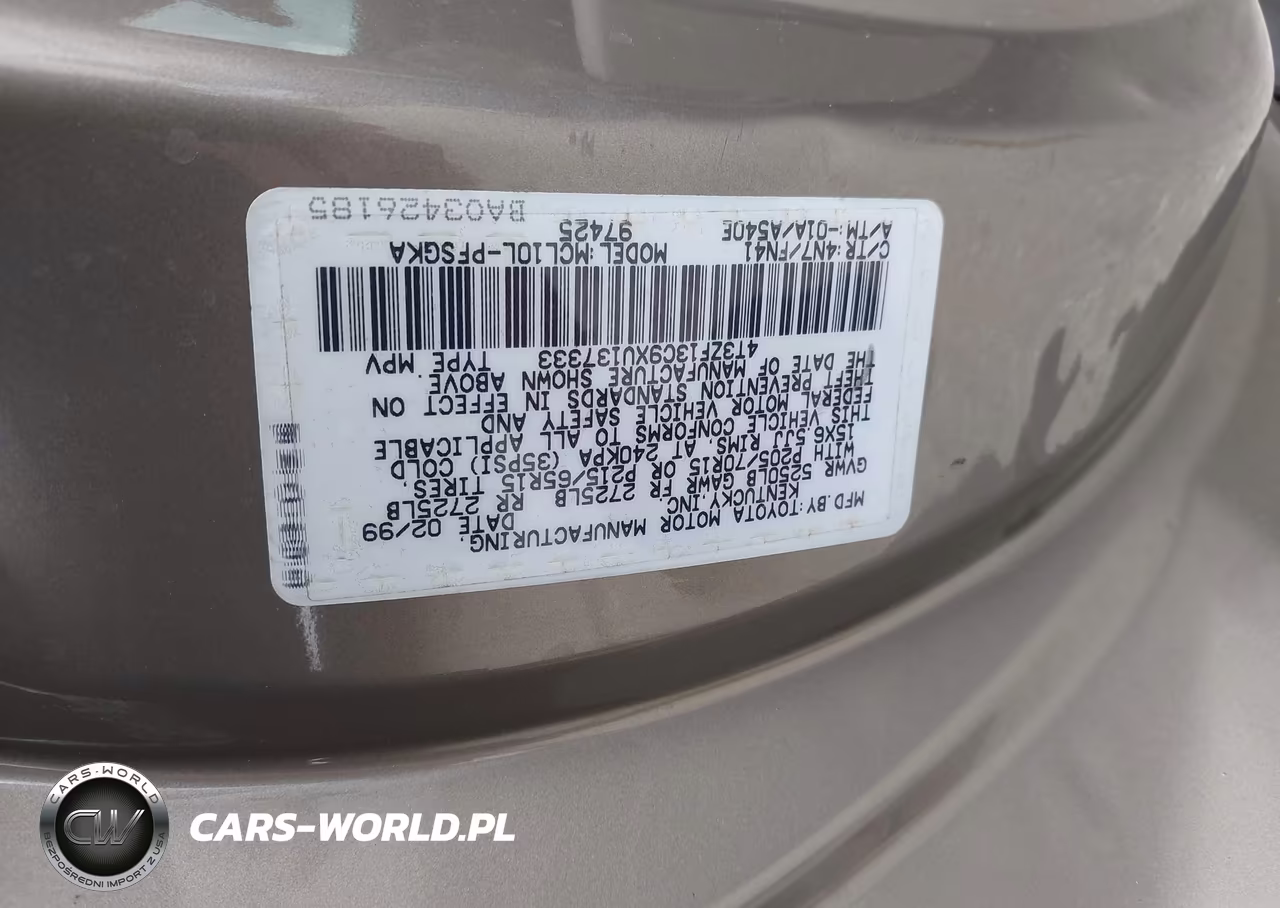 1999 Toyota Sienna Le VIN:4T3ZF13C9XU137333 - 9