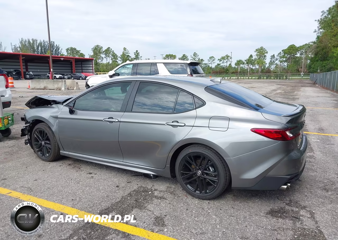 2026 Toyota Camry Se VIN:4T1DAACK6TU275303 - 3