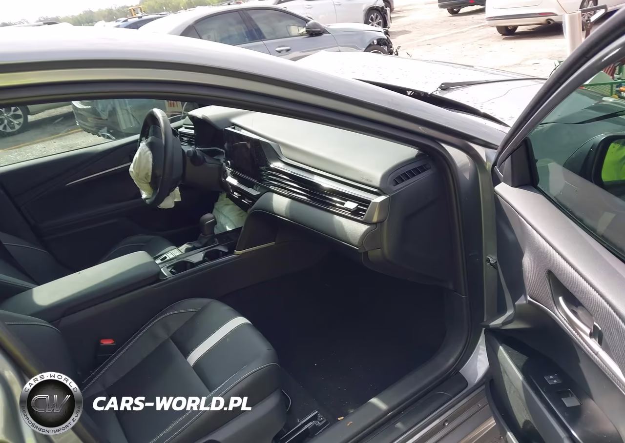 2026 Toyota Camry Se VIN:4T1DAACK6TU275303 - 5