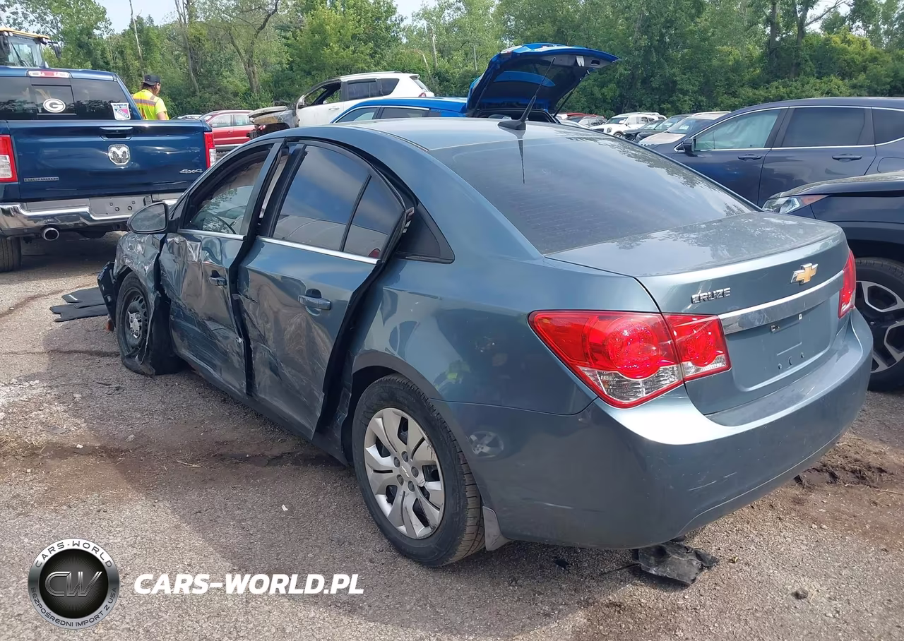 2012 Chevrolet Cruze Ls VIN:1G1PC5SH8C7366525 - 3