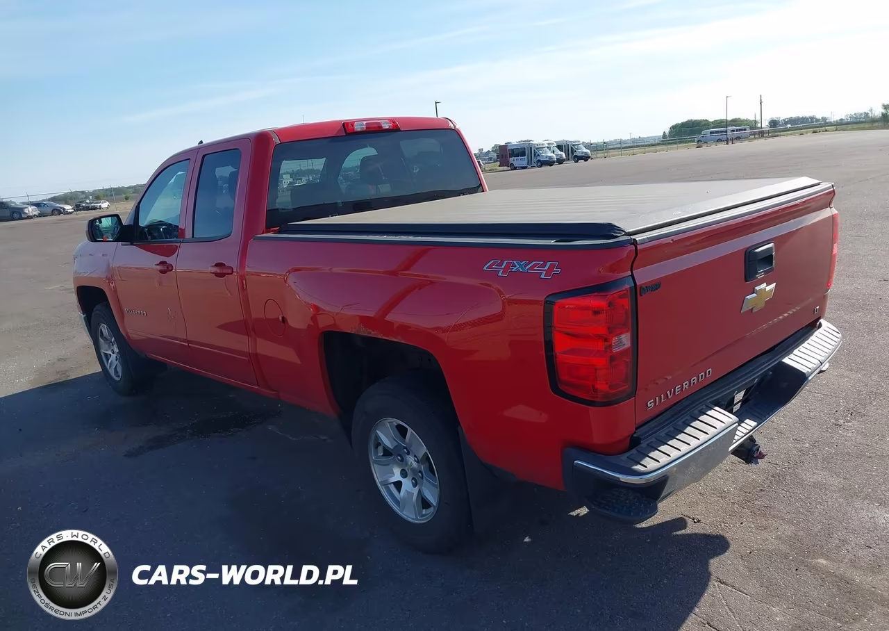 2015 Chevrolet Silverado 1500 1Lt VIN:1GCVKREC4FZ177453 - 3