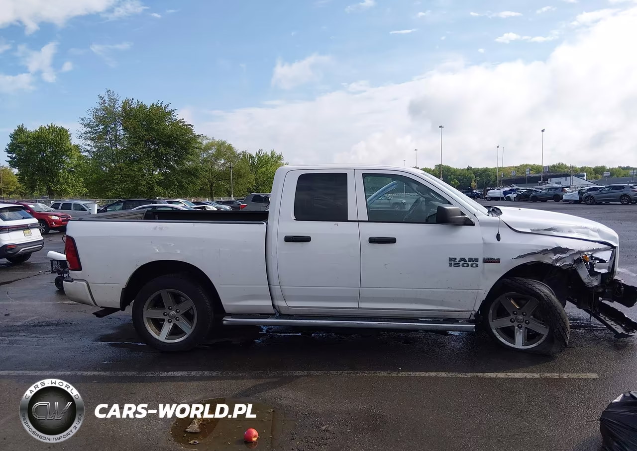 2018 Ram 1500 Express 4X4 6'4 Box VIN:1C6RR7FT2JS242101 - 13
