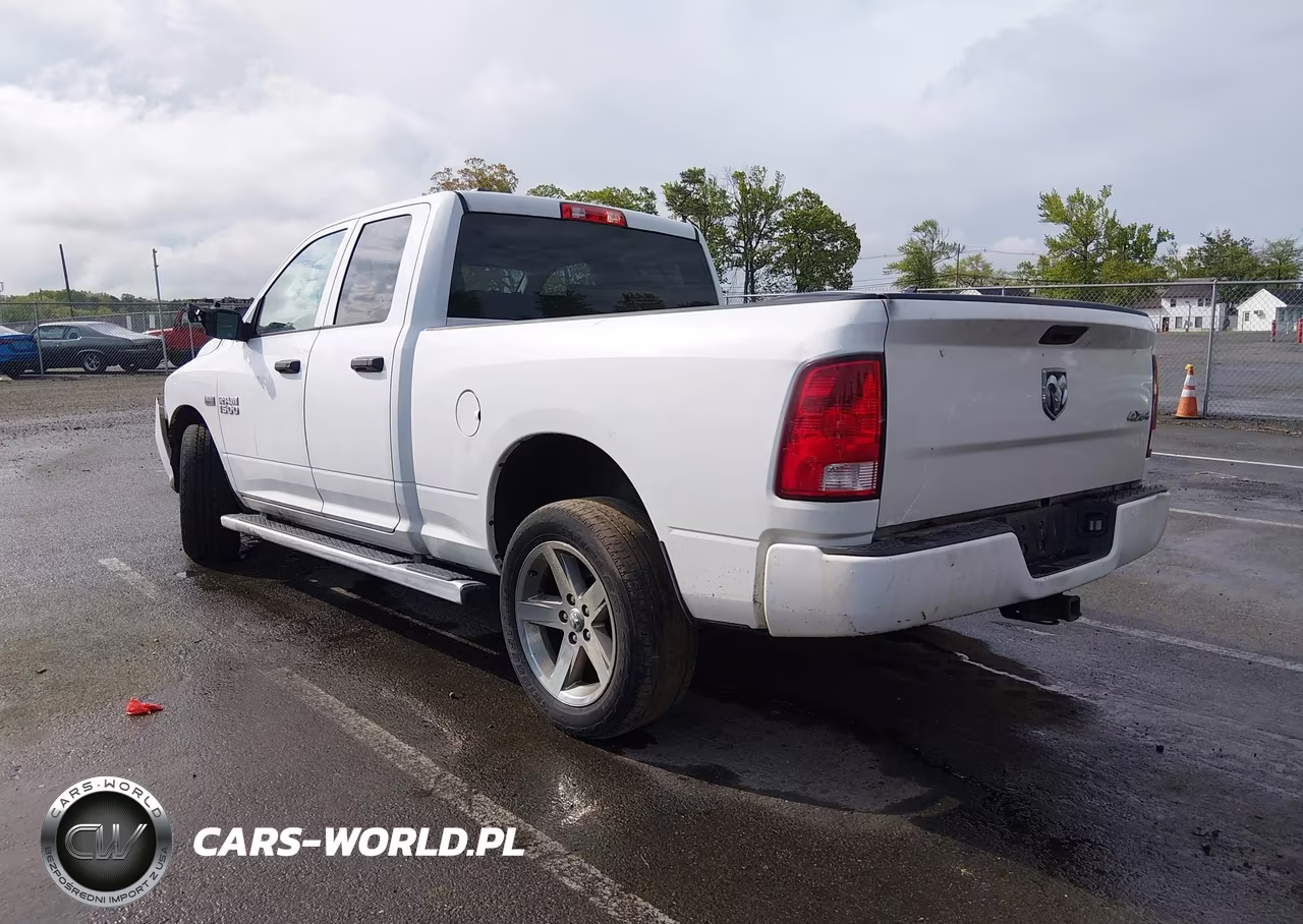 2018 Ram 1500 Express 4X4 6'4 Box VIN:1C6RR7FT2JS242101 - 3