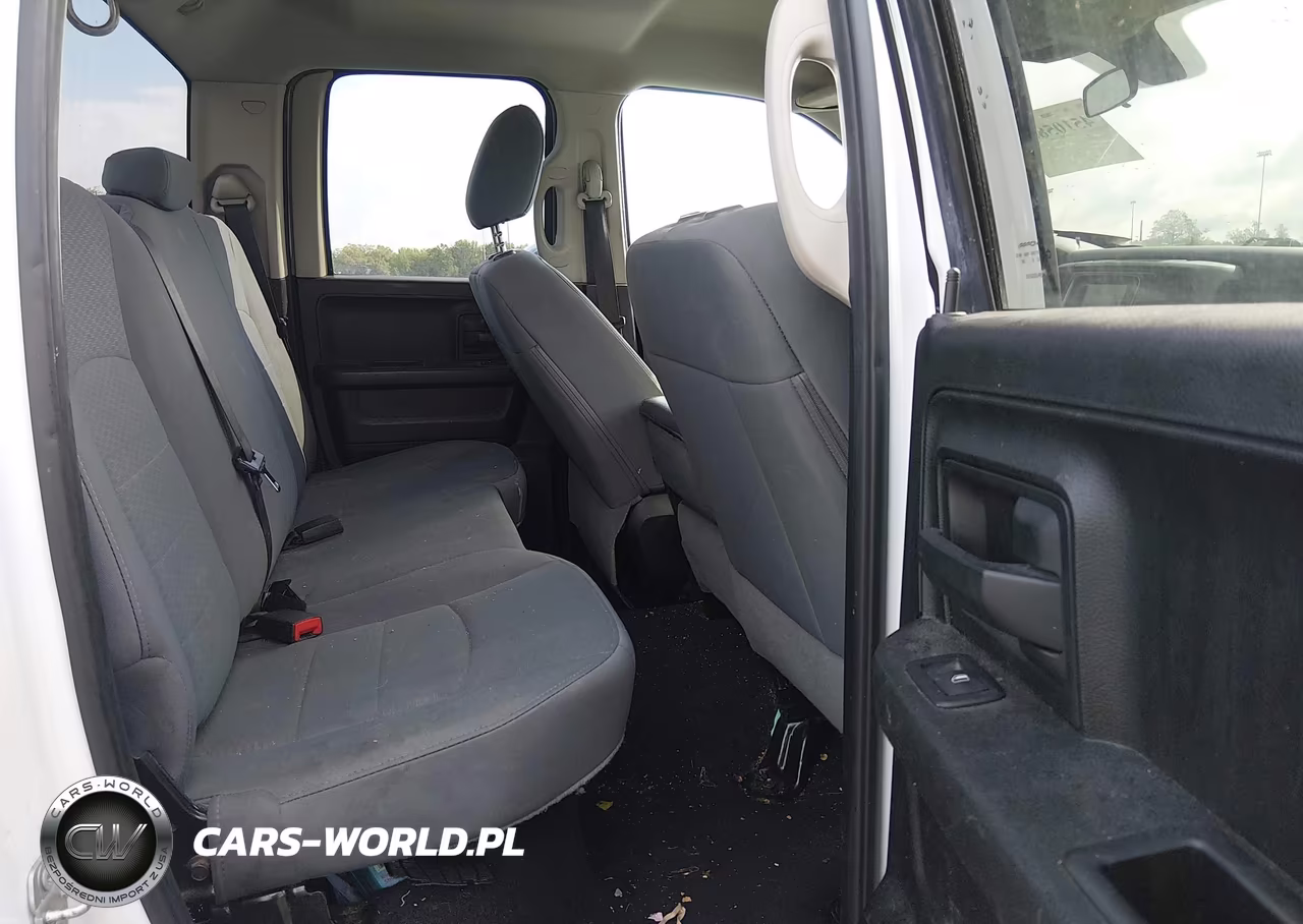 2018 Ram 1500 Express 4X4 6'4 Box VIN:1C6RR7FT2JS242101 - 8