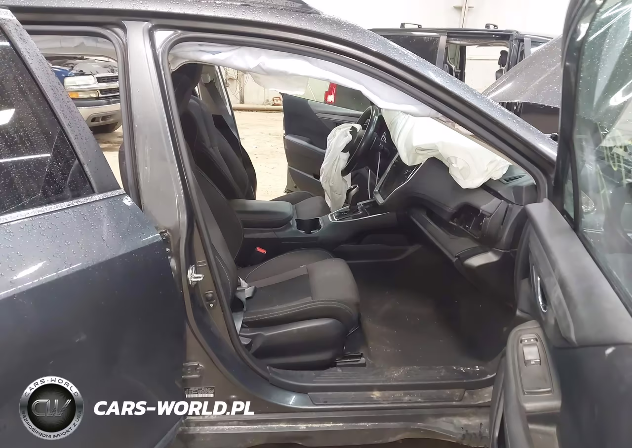 2020 Subaru Outback Premium VIN:4S4BTAEC8L3242865 - 5