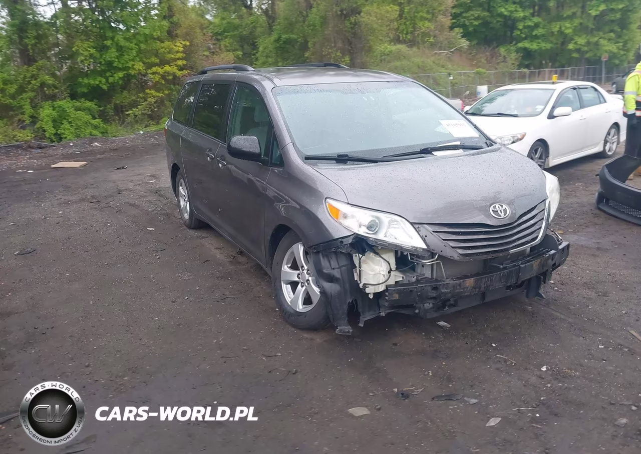2015 Toyota Sienna Le 8 Passenger – zdjęcie 1 z 17