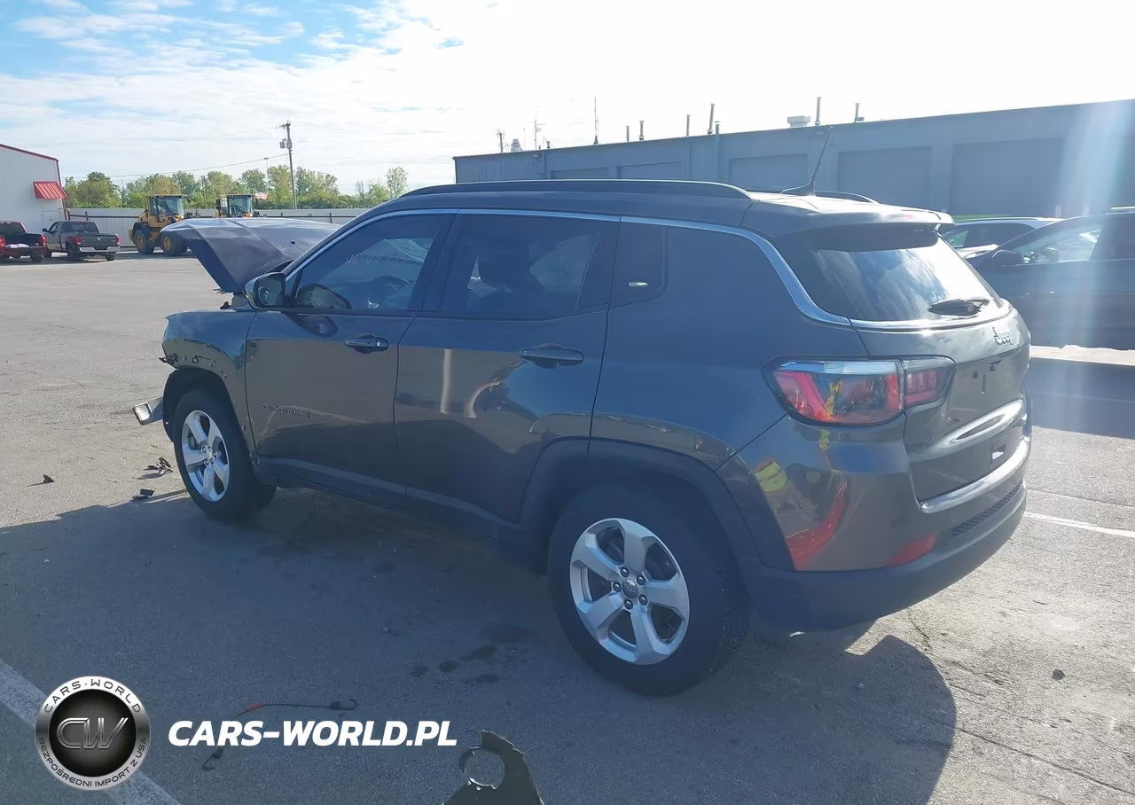 2018 Jeep Compass Latitude Fwd VIN:3C4NJCBB1JT165952 - 3