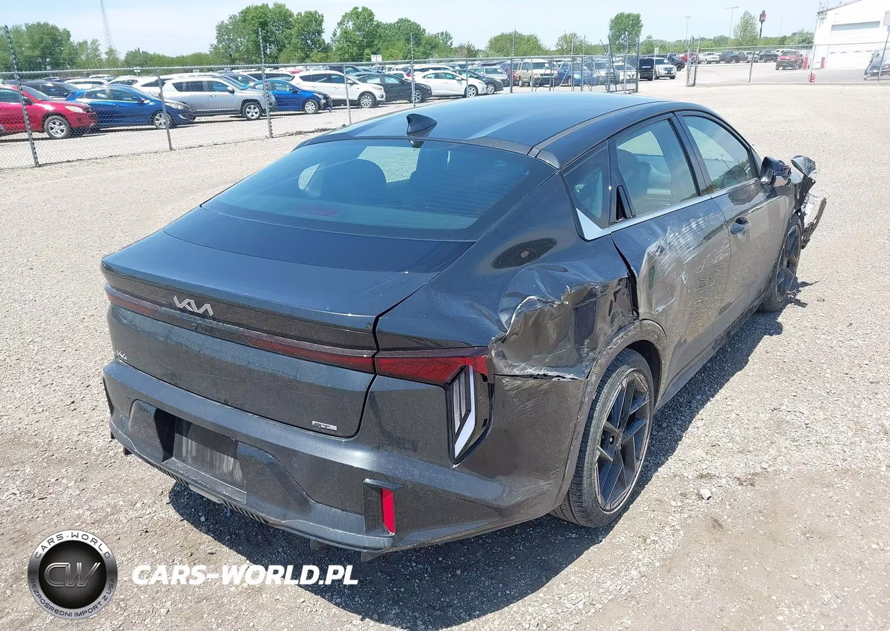 2025 Kia K4 Gt-Line VIN:3KPFW4DE6SE184425 - 4