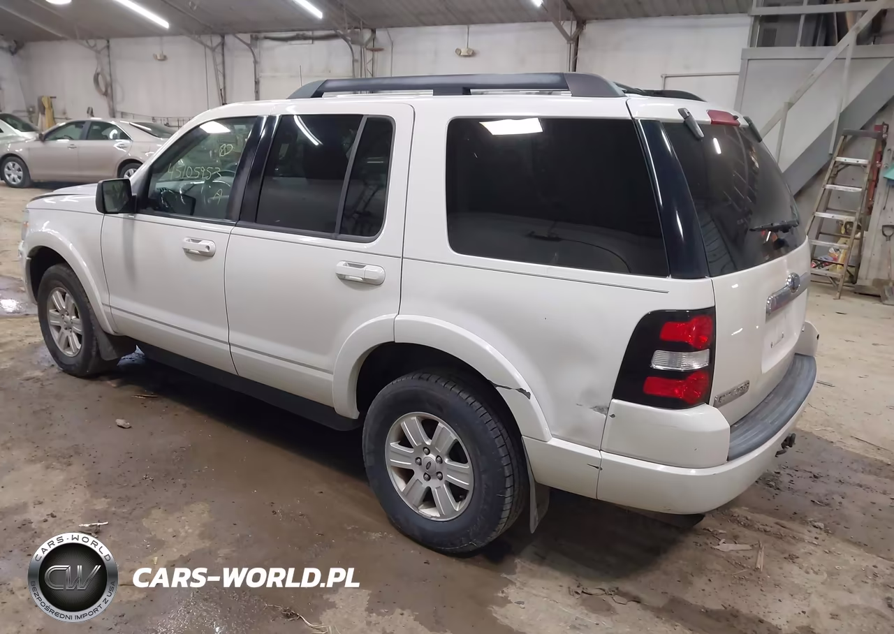 2010 Ford Explorer Xlt VIN:1FMEU7DE6AUA14676 - 3