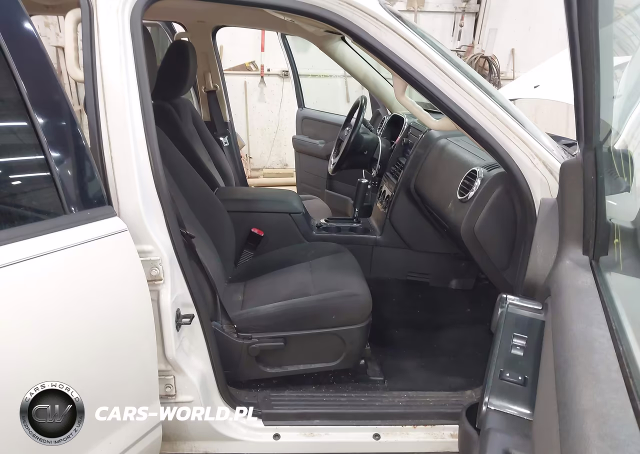 2010 Ford Explorer Xlt VIN:1FMEU7DE6AUA14676 - 5