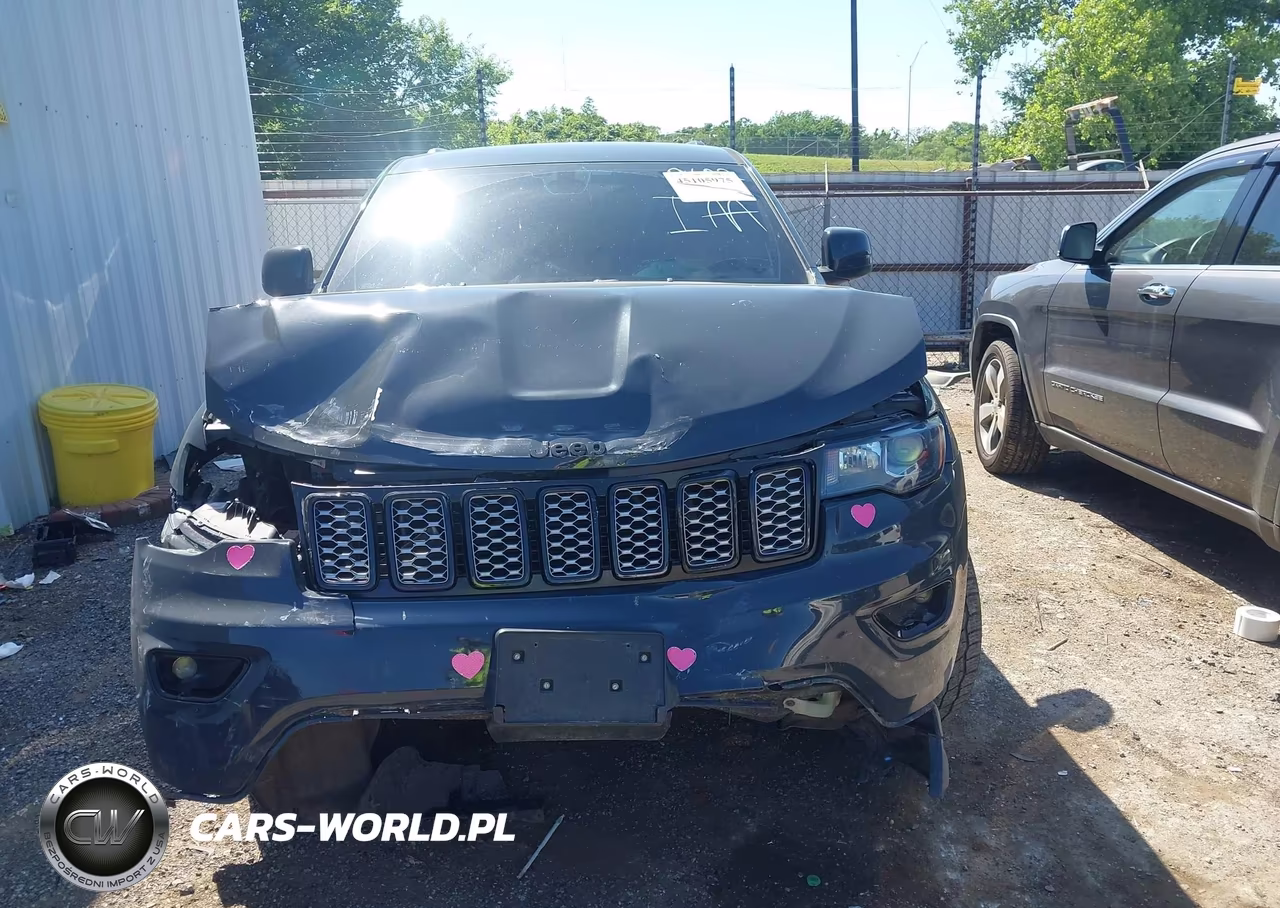 2017 Jeep Grand Cherokee Altitude 4X4 VIN:1C4RJFAG7HC892602 - 12