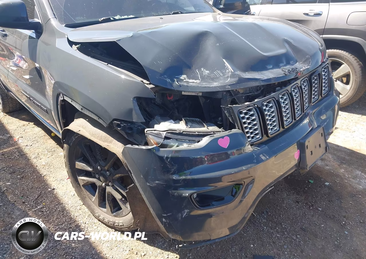 2017 Jeep Grand Cherokee Altitude 4X4 VIN:1C4RJFAG7HC892602 - 6