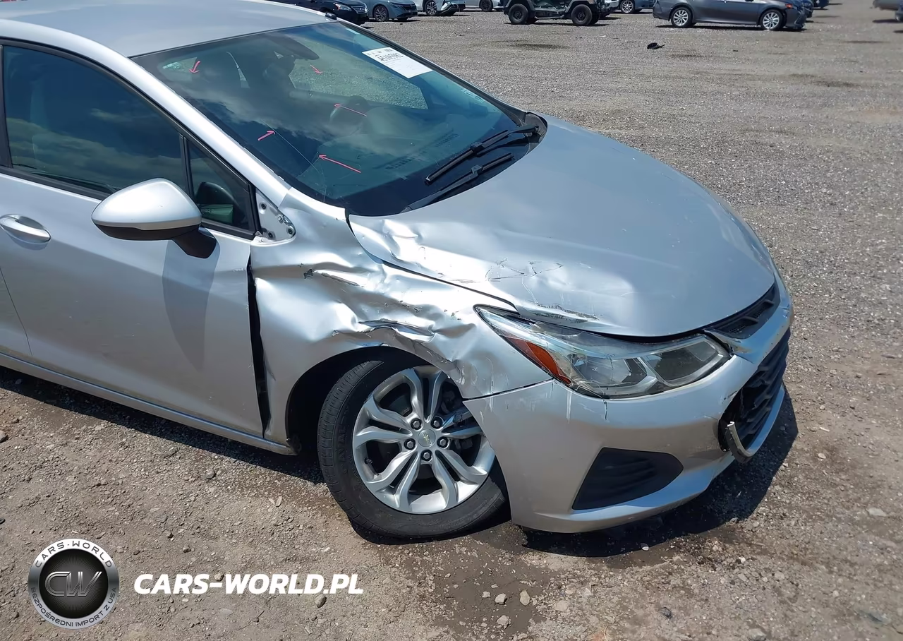 2019 Chevrolet Cruze Ls VIN:3G1BC6SM7KS571640 - 6
