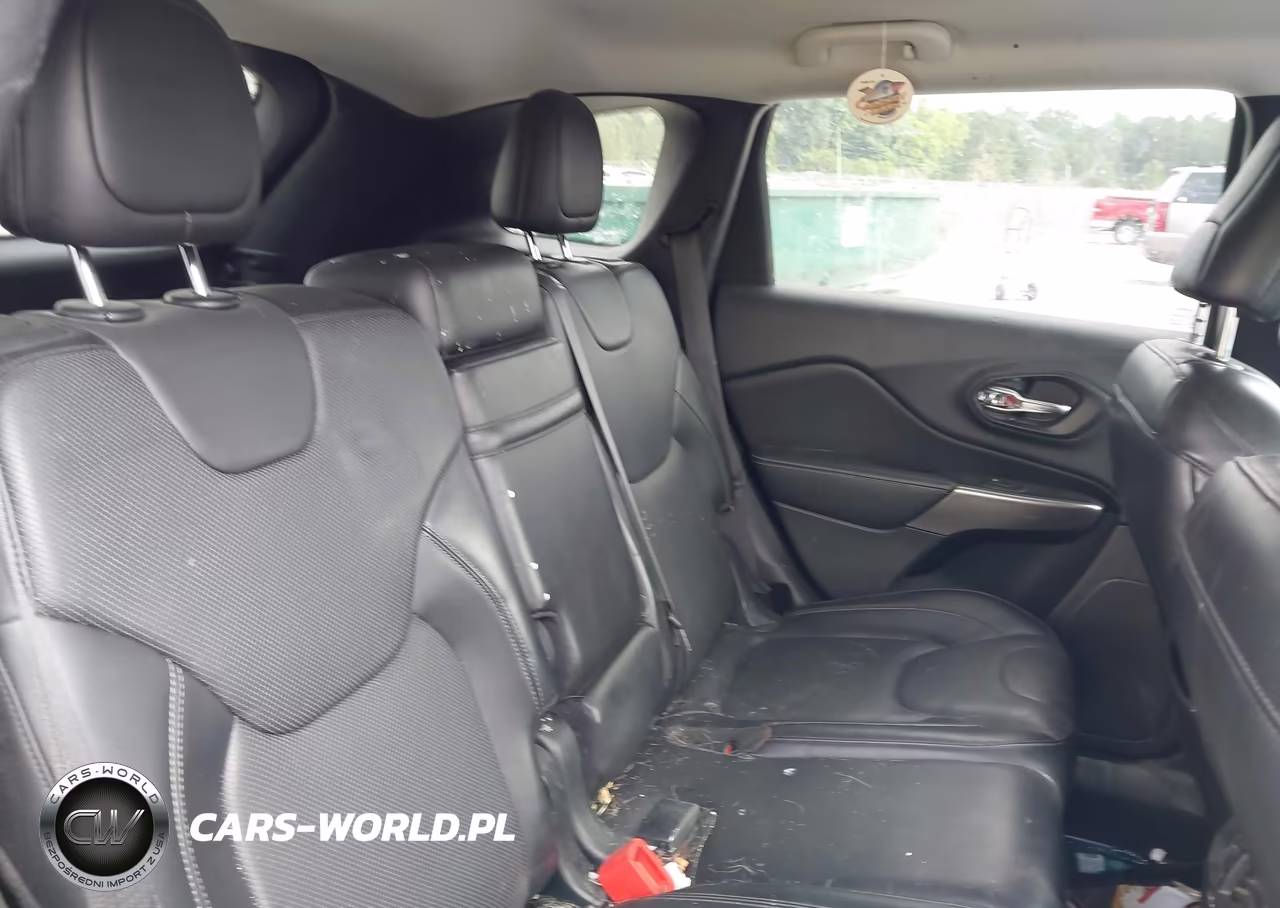2019 Jeep Cherokee Limited 4X4 VIN:1C4PJMDX7KD104927 - 8
