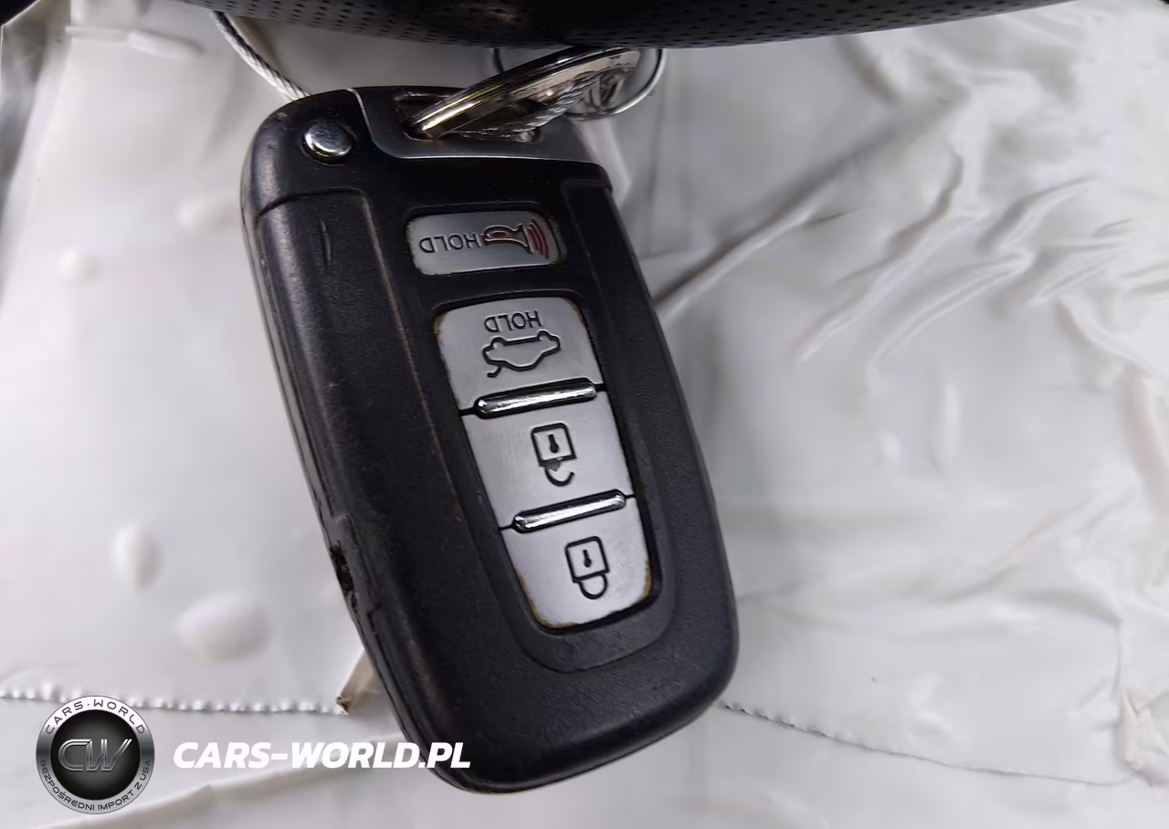 2010 Hyundai Genesis 2.0T Premium VIN:KMHHT6KD1AU004898 - 11