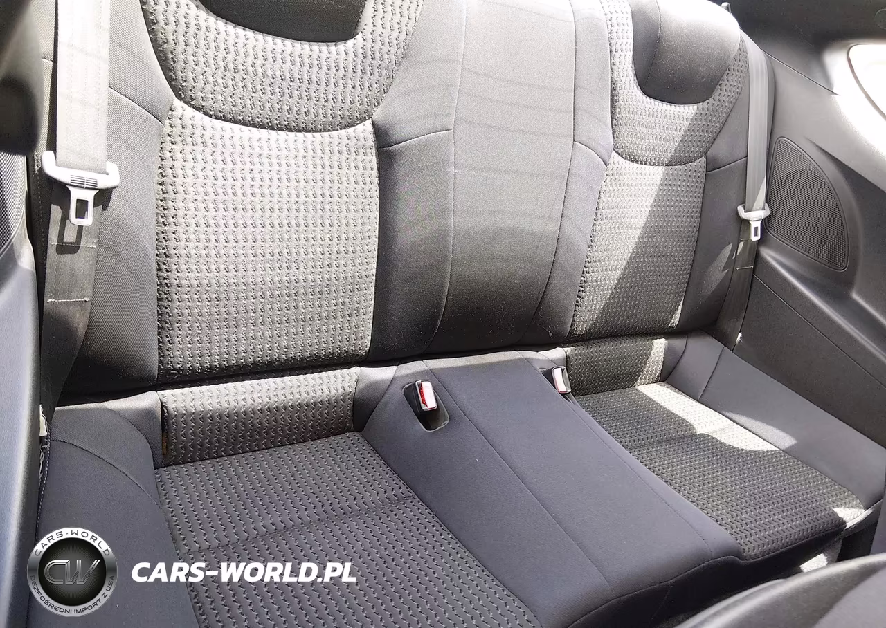 2010 Hyundai Genesis 2.0T Premium VIN:KMHHT6KD1AU004898 - 8