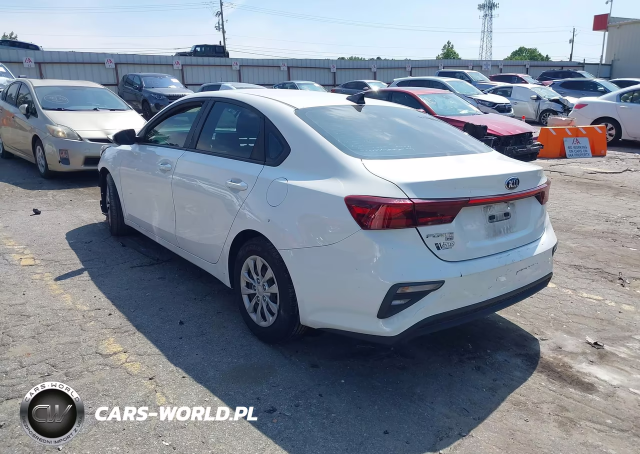 2021 Kia Forte Fe VIN:3KPF24AD3ME275095 - 3