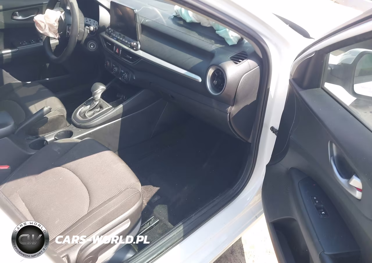 2021 Kia Forte Fe VIN:3KPF24AD3ME275095 - 5