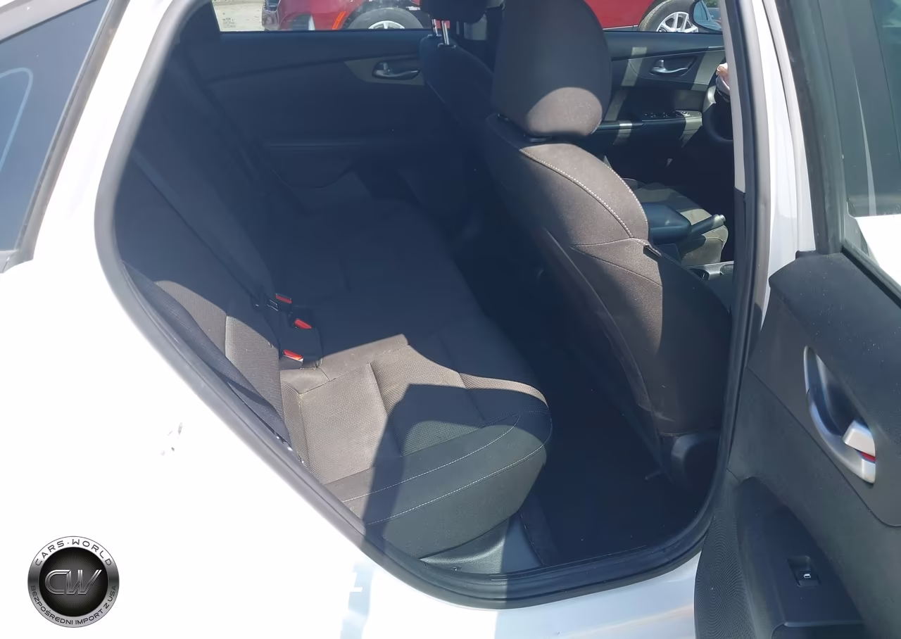 2021 Kia Forte Fe VIN:3KPF24AD3ME275095 - 8