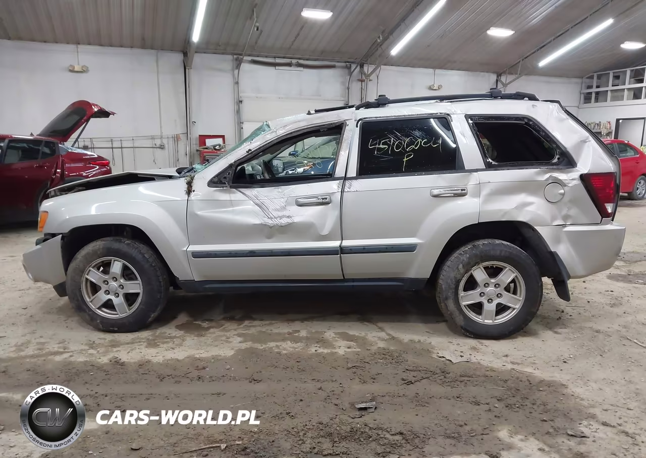 2007 Jeep Grand Cherokee Laredo VIN:1J8GR48K27C588843 - 14