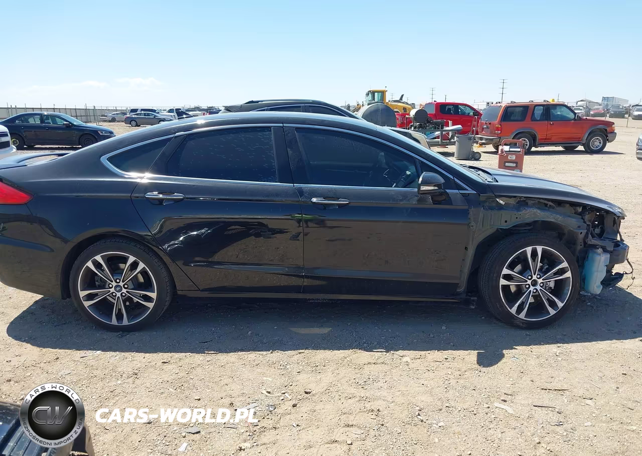 2019 Ford Fusion Titanium VIN:3FA6P0D98KR121706 - 14