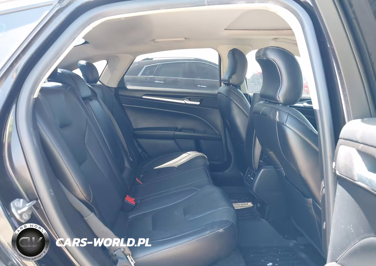 2019 Ford Fusion Titanium VIN:3FA6P0D98KR121706 - 8