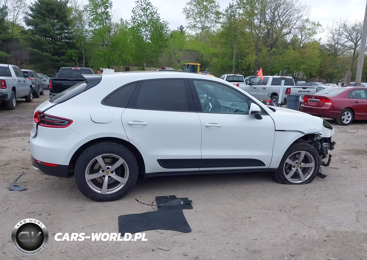 2018 Porsche Macan VIN:WP1AA2A55JLB03730 - 14