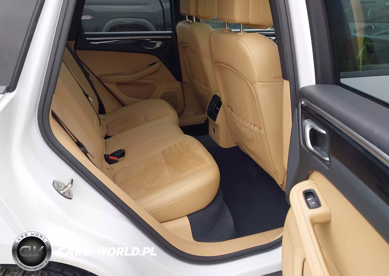 2018 Porsche Macan VIN:WP1AA2A55JLB03730 - 8