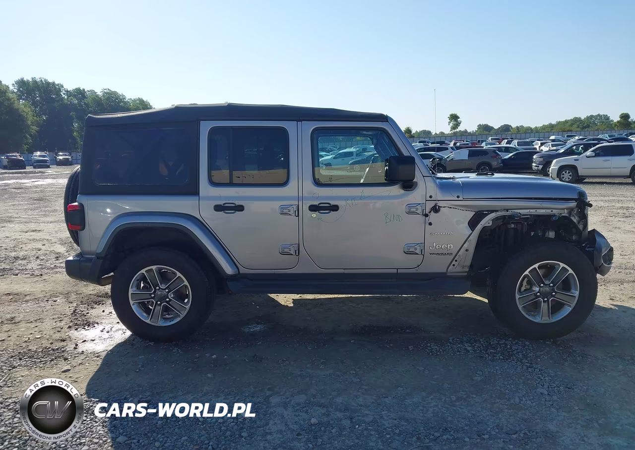 2021 Jeep Wrangler Unlimited Sahara 4X4 VIN:1C4HJXEN8MW609370 - 13