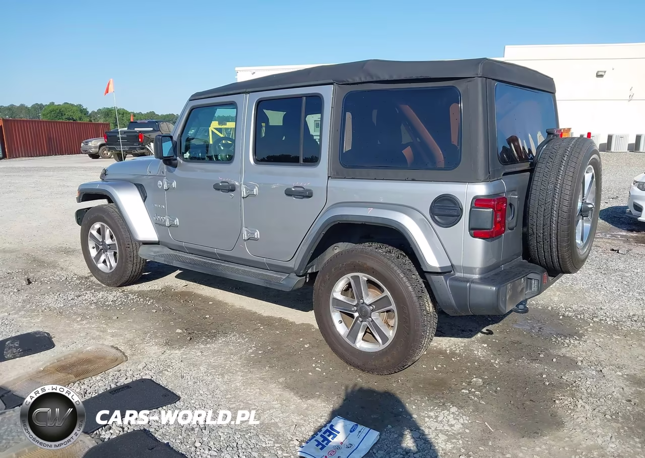 2021 Jeep Wrangler Unlimited Sahara 4X4 VIN:1C4HJXEN8MW609370 - 3