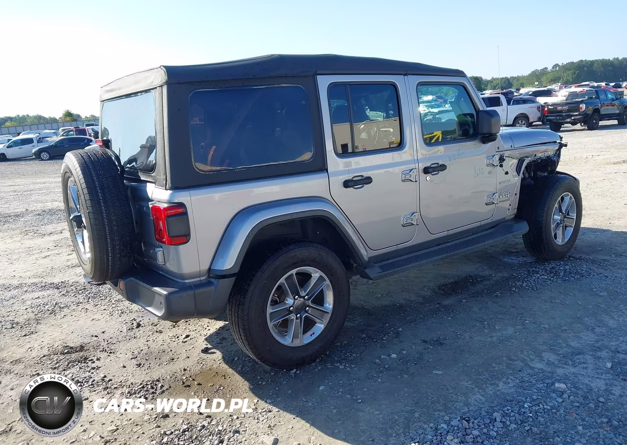 2021 Jeep Wrangler Unlimited Sahara 4X4 VIN:1C4HJXEN8MW609370 - 4