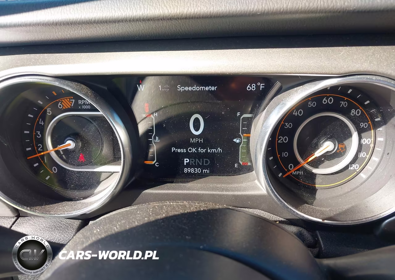 2021 Jeep Wrangler Unlimited Sahara 4X4 VIN:1C4HJXEN8MW609370 - 7