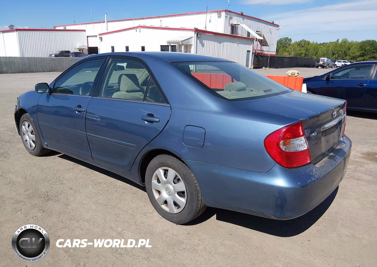 2003 Toyota Camry Le VIN:4T1BE32K23U717311 - 3