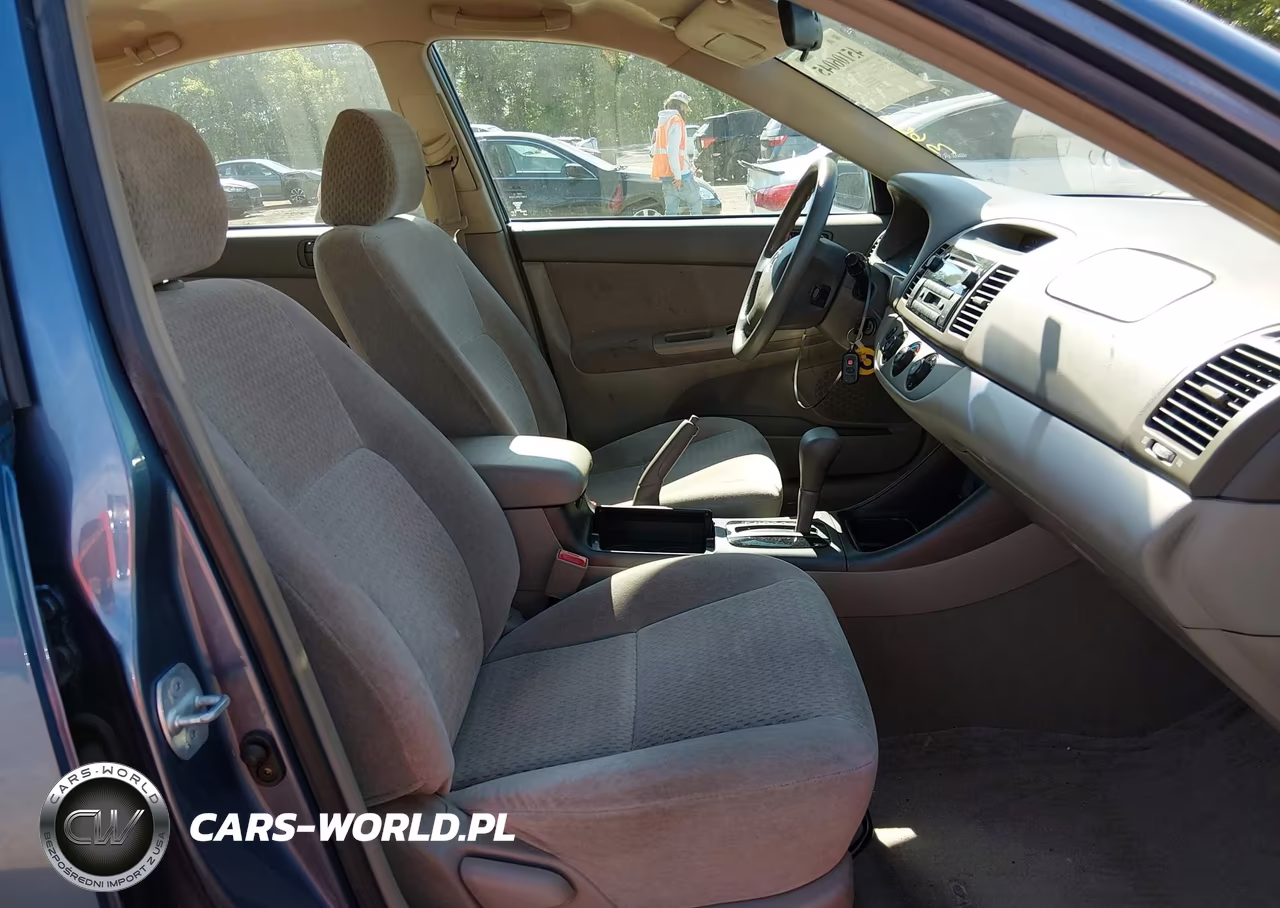 2003 Toyota Camry Le VIN:4T1BE32K23U717311 - 5