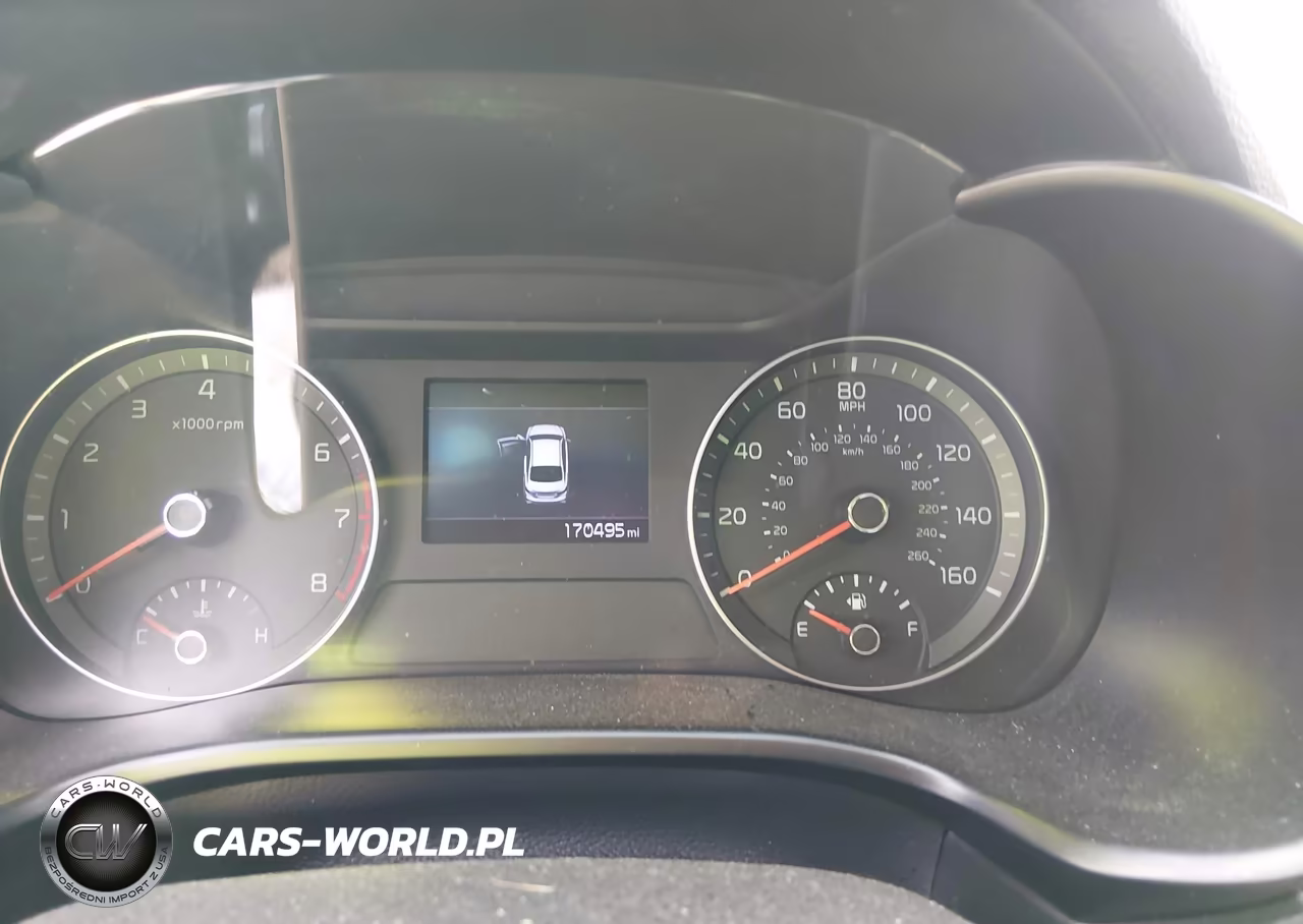 2019 Kia Forte S VIN:3KPF34AD7KE041777 - 7