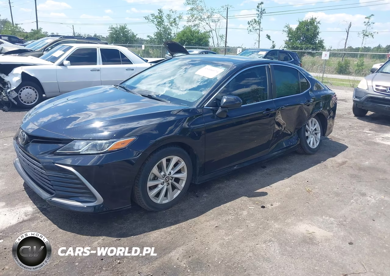 2021 Toyota Camry Le VIN:4T1C11AK9MU570072 - 2