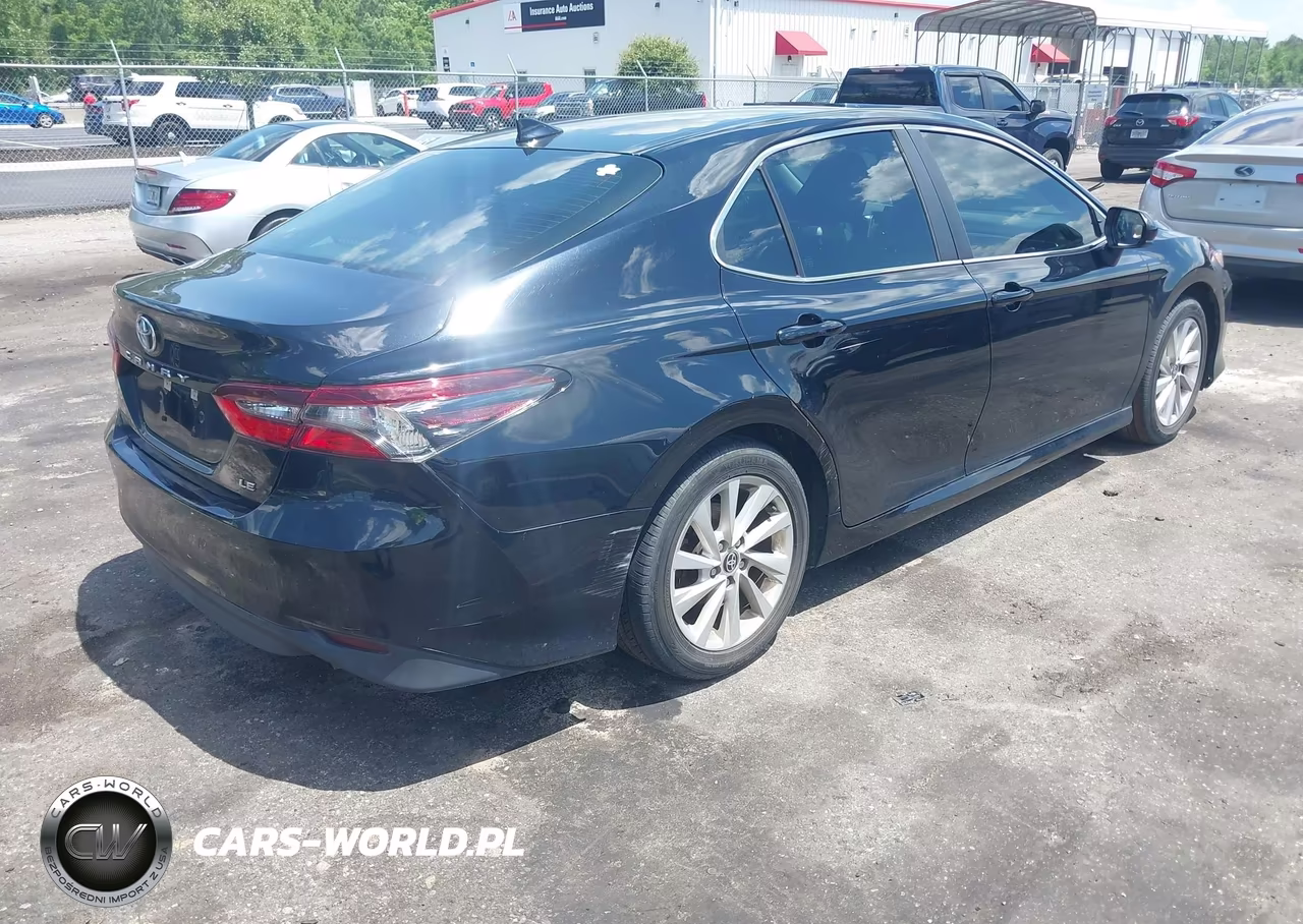 2021 Toyota Camry Le VIN:4T1C11AK9MU570072 - 4